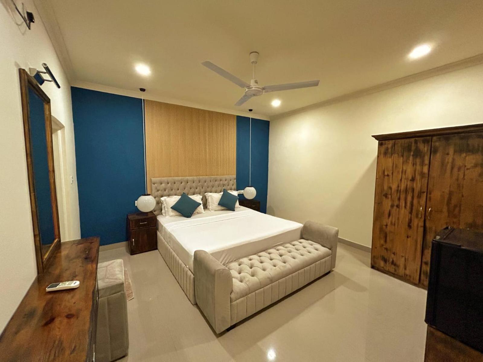 Equatorial Divers Lodge Addu City Exterior photo
