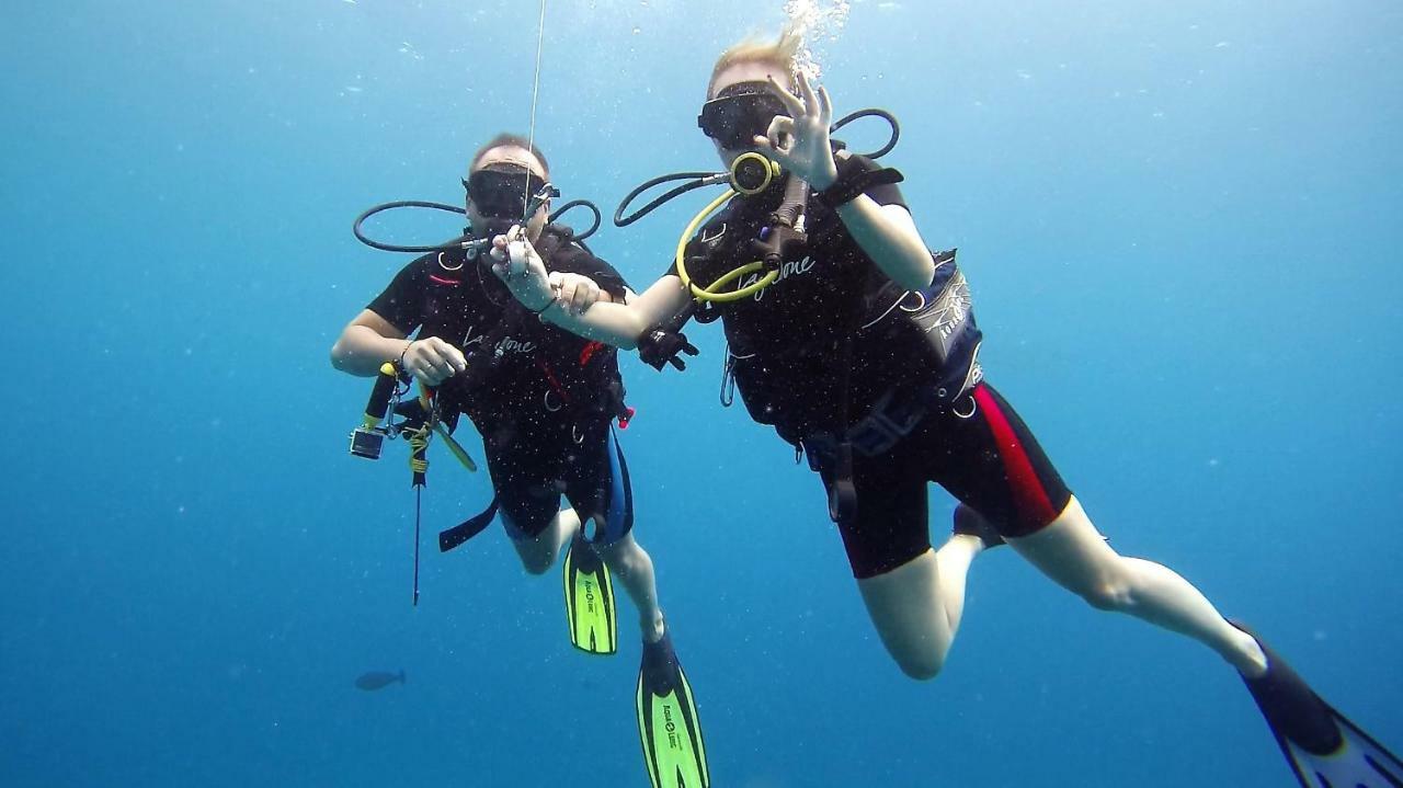 Equatorial Divers Lodge Addu City Exterior photo